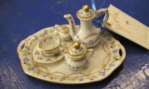 nyon 8 painted by Beatrice