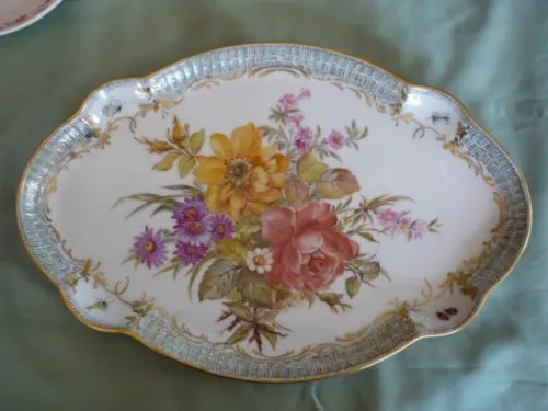 Dresden style painted by Beatrice Delacretaz